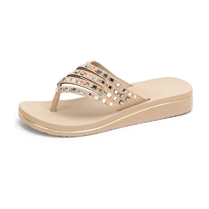 Fashionable Diamond Shiny Beach Slippers for Ladies